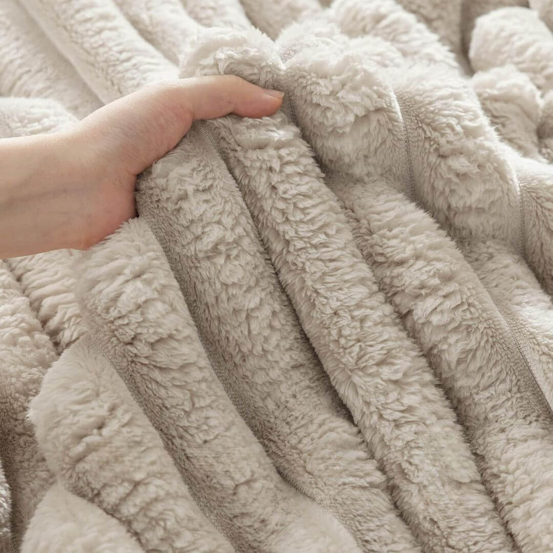 Warmzee™ Cozy Cloud Fleece Blanket